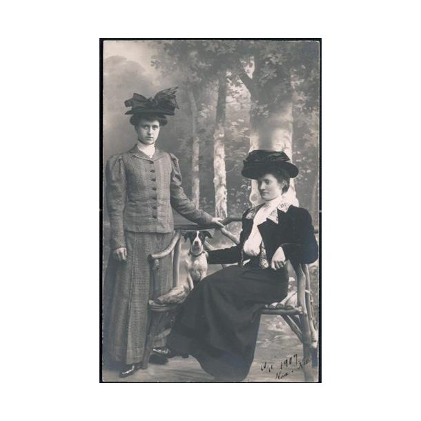 Fotokort Ukendt - Nora og Nie 10-11-1907