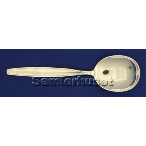 Pia Kompotske, oval, 14 cm.