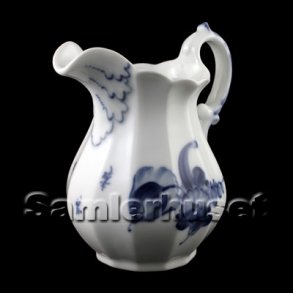 Blå Blomst Kantet Kande 10x13½ cm.