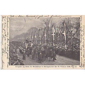 Kongens Lig fres fra Slotskirken til Banegrden.