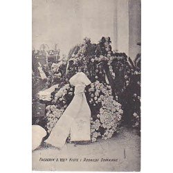 Frederikd. VIII s Kiste i Roskilde Domkirke.