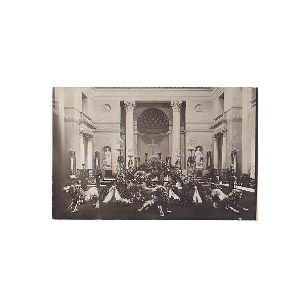 Frederik VIII. p Castrum Doloris. Fotokort.