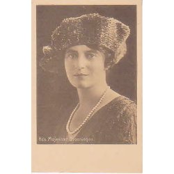 Hds. Majestt Dronningen.D.V. 3