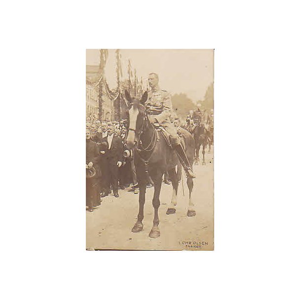 Kongen til hest i Haderslev 1920.C.O.