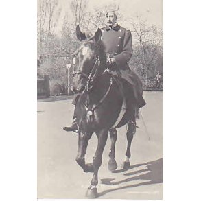 Kong Christian X til Hest. St.5003
