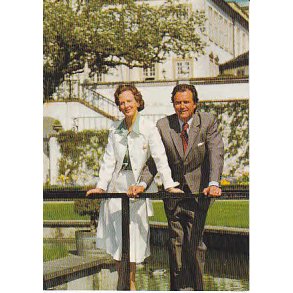 Dronning Margrethe II og Prins Henrik. St.692