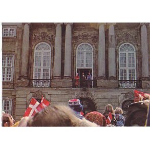 Den Kongelige Familie p Amalienborg. C 111