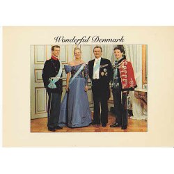 Den Kongelige Familie p&aring; Amalienborg. T.u/no