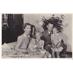 Kongeparet og de tre prinsesser. St.u/no