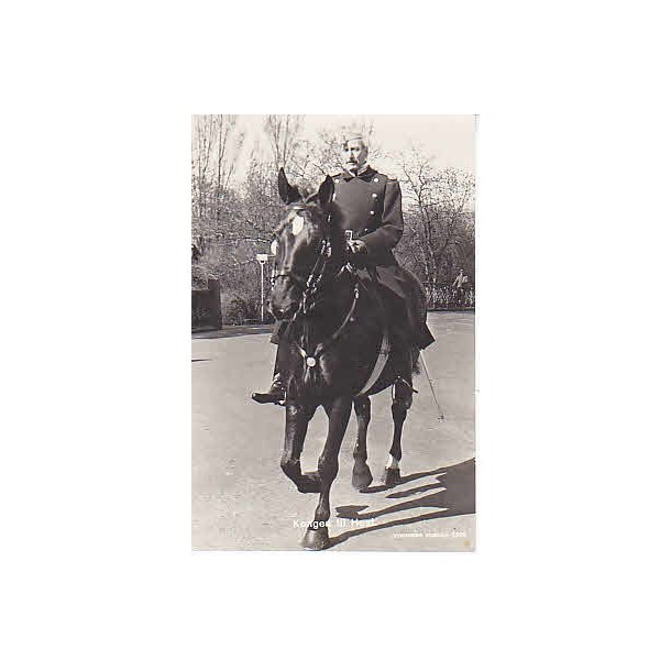 Kong Christian X til Hest. St. 5003