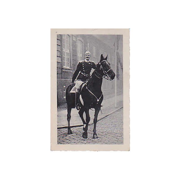 Kong Christian X til Hest . S.F.