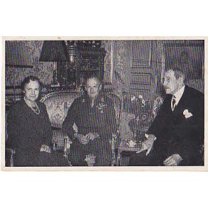 Kongen og Droningen og Montgomery. u/no