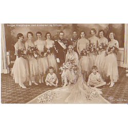 Norges Kronprinsepar. - Oppi 113