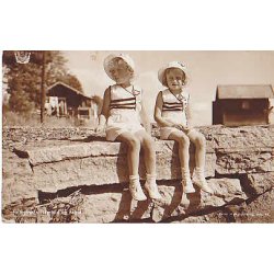 Prinsesserne Ragnhild og Astrid.  - Abel 64