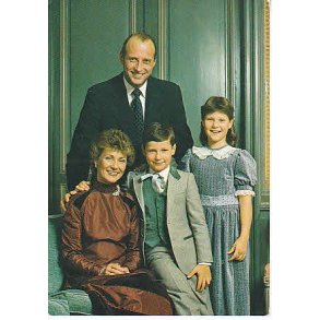 Kronprinsefamilien - Mittet 103