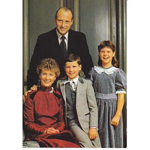 Kronprinsefamilien - Mittet 103