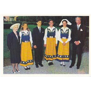 Kongafamiljen på Sveriges Nationaldag.