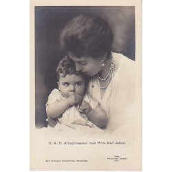 Kronprinsessan med Prins Carl Johan.