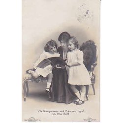 Kronprinsessan med Ingrid og Prins Bertil.