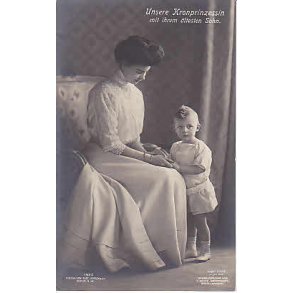 Unsere Kronprinzessin Mit ihren altesten Sohn.