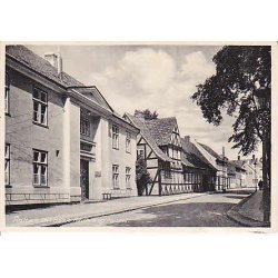 Det gamle r&aring;dhus og Museet.