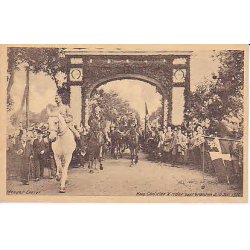 Kong Christian X rider over Gr&aelig;nsen ST.