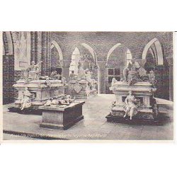 Roskilde Domkirke - Marmorsarkofagerne bag Alteret E.F.1487