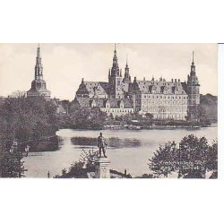 Frederiksborg Slot fra Torvet - F.H. 17296