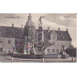 Frederiksborg Slot - Font&aelig;nen . P.A. 1906