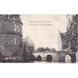 Frederiksborg Slot. Esbroen fra Slots&oslash;en F.H. 9376