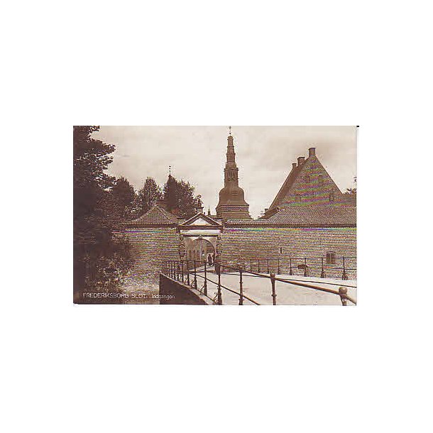 Frederiksborg Slot. Indgangen S.N.P. 64