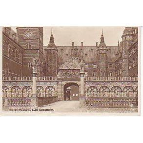 Frederiksborg Slot - Slotsgaarden -C.O. 810