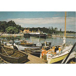 R&oslash;rvig Havn med f&aelig;rgen fra Hundested. 815