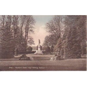 Sorø- Academi Haven med Holberg Statuen -C.P.