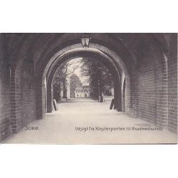 Sor&oslash; - Udsigt fra Klosterporten til Akademihaven.