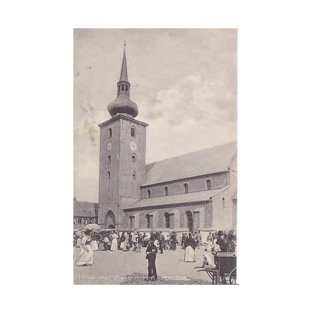 Torvet med Frelser Kirken- Horsens- N.J.u/n