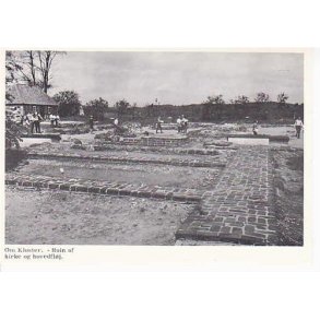 Øm Kloster - Ruin af Kirke og Hovedfløj. u/n
