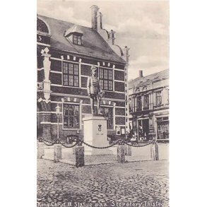 Kong Chr. IX Statue p&aring; Storetorv - Thisted