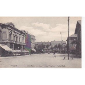 Vejle - Jernbanepladsen med Teater- Hotellet