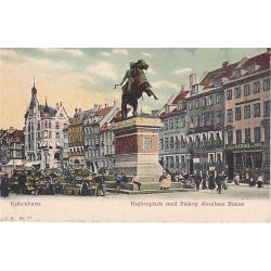 H&oslash;jbroplads med Biskop Absalons Statue - C.R.