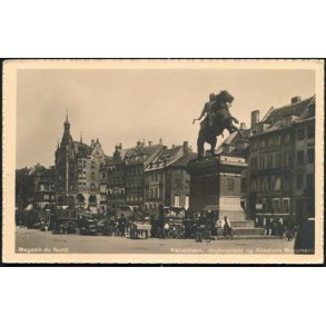 H&oslash;jbroplads og Absalons Monoment - M.N.u/n