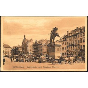 K&oslash;benhavn - H&oslash;jbroplads med Asbalons Statue