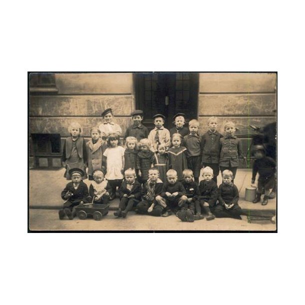 Fotokort Ukendt - S&oslash;ndag kl 6 - B&oslash;rn - Brugt