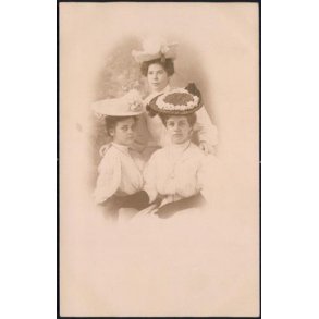 Fotokort Ukendt - Hattedamer ? - Ubrugt