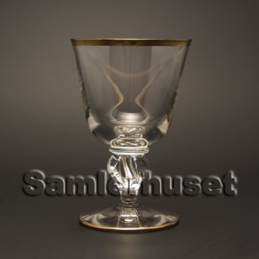 Gammelholm m. bred guldkant Hvidvinsglas. H:110 mm