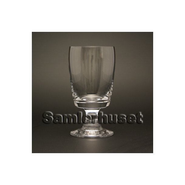 Almue, hvid Rdvinsglas. H:130 mm.