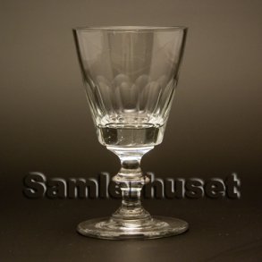 Wellington, slebet Snapseglas, lille. H:83 mm.