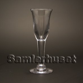 Hvid Klokke Snapseglas. H:137 mm.