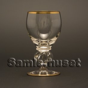 Gisselfeld m. guldkant Snapseglas, stor. H:75 mm.