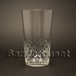 Arne lglas. H:140 mm.